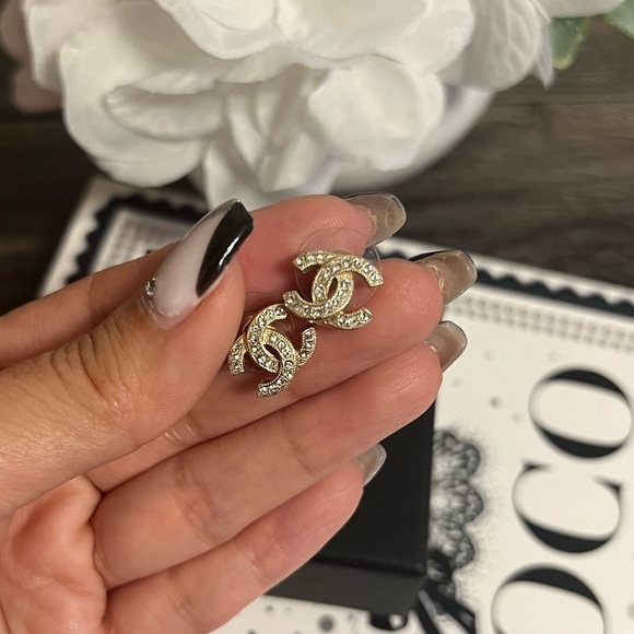 CHANEL Classic Mini CC Gold Stud Earrings - Picture 8 of 11